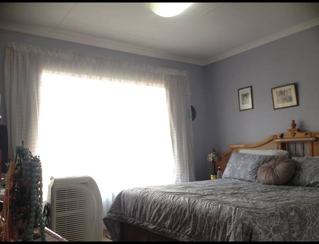2 BEDROOM TOWNHOUSE SOLD IN SINOVILLE